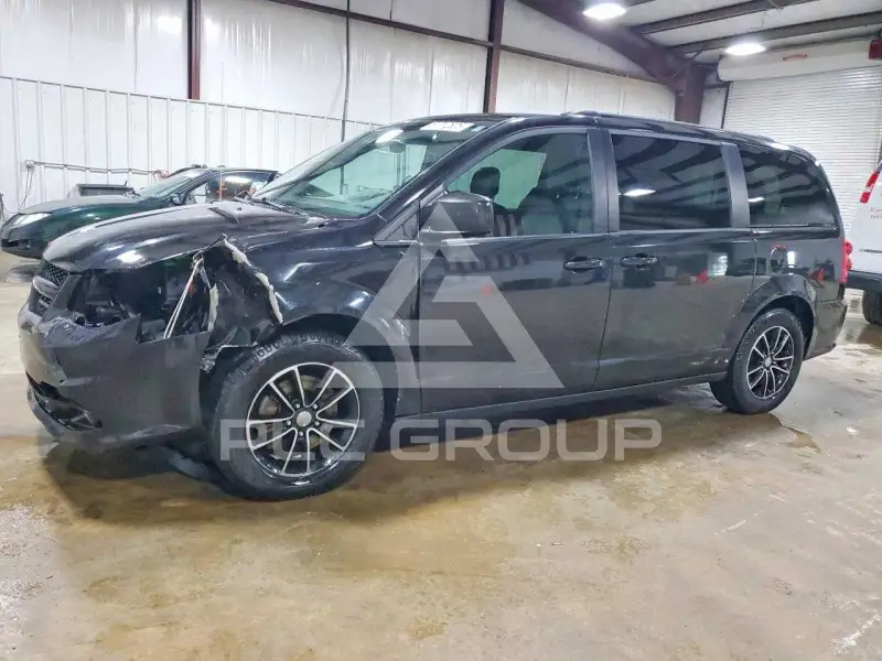 2018 Dodge CARAVAN фото