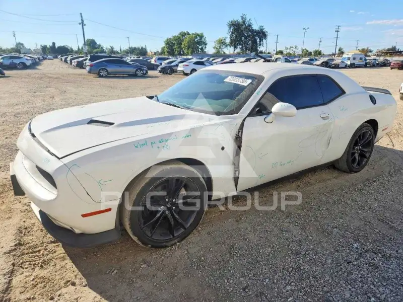 2018 Dodge CHALLENGER photo