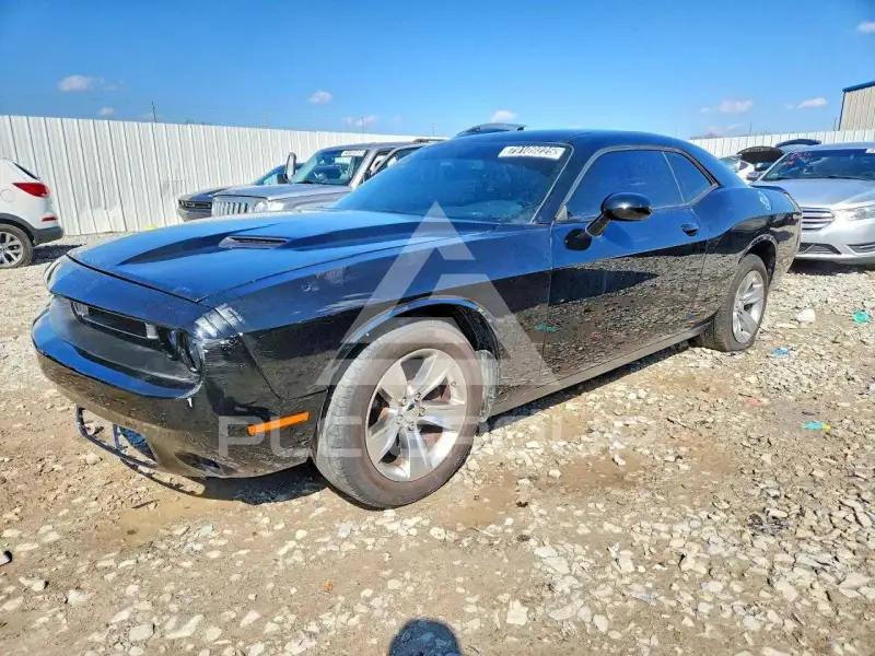 2018 Dodge CHALLENGER photo