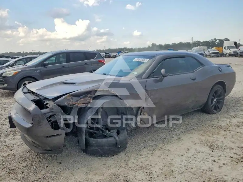 2018 Dodge CHALLENGER photo