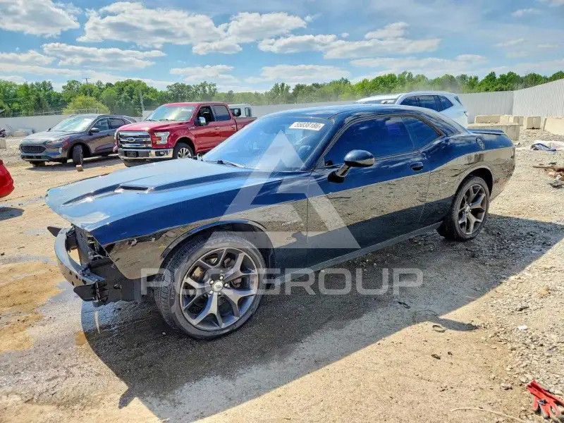 2018 Dodge CHALLENGER photo