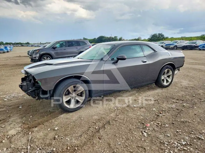 2018 Dodge CHALLENGER photo