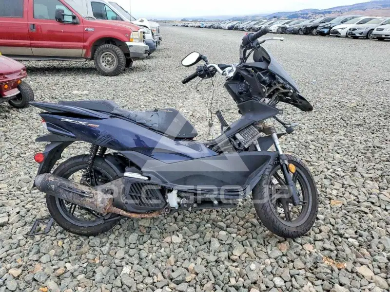 2018 Honda PCX фото