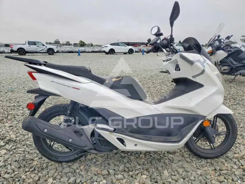 2018 Honda PCX фото