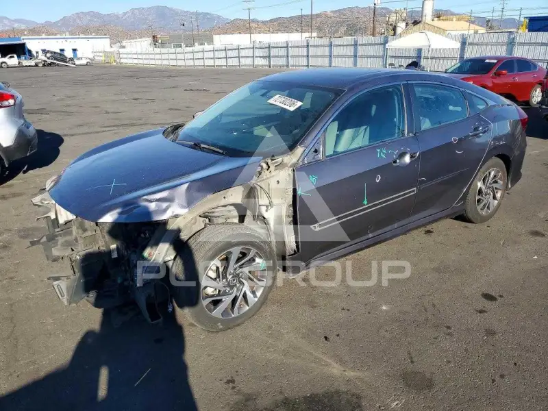 2018 Honda CIVIC фото