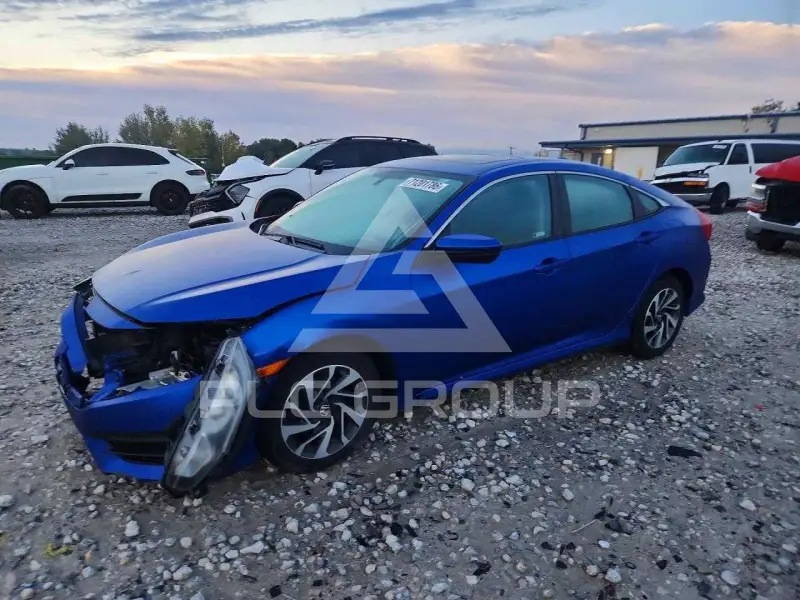 2018 Honda CIVIC фото