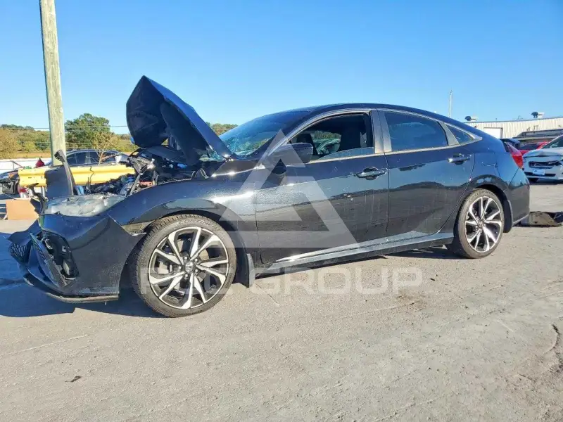 2018 Honda CIVIC фото