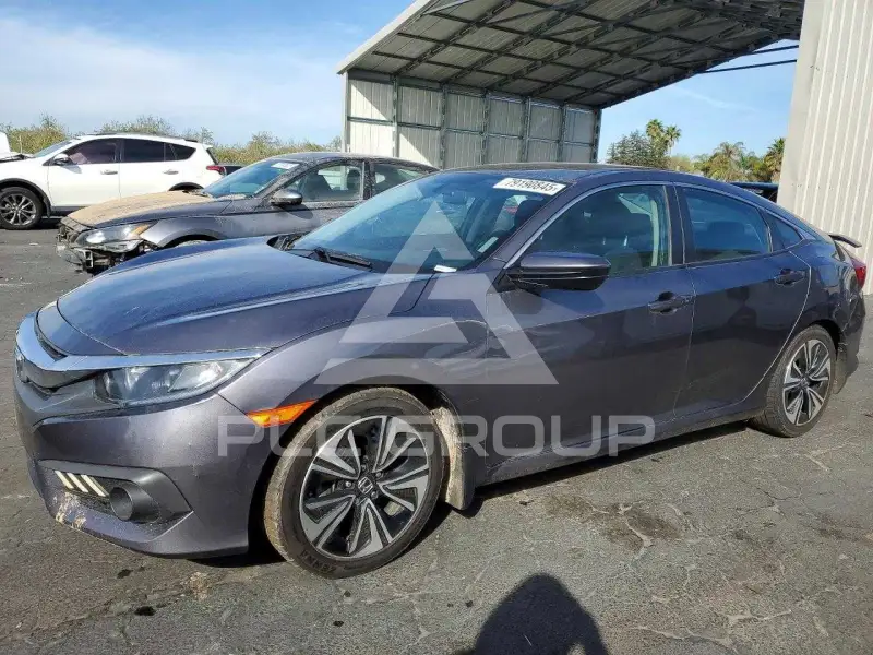 2018 Honda CIVIC photo