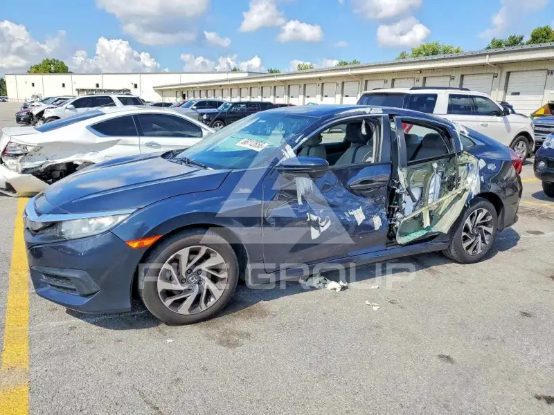 2018 Honda CIVIC фото