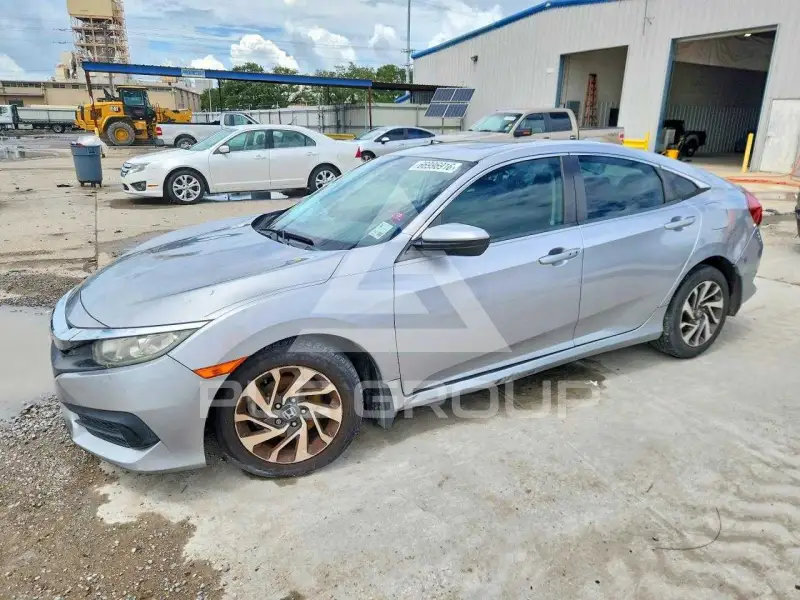 2018 Honda CIVIC фото