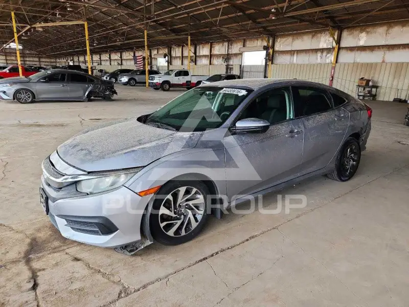 2018 Honda CIVIC фото