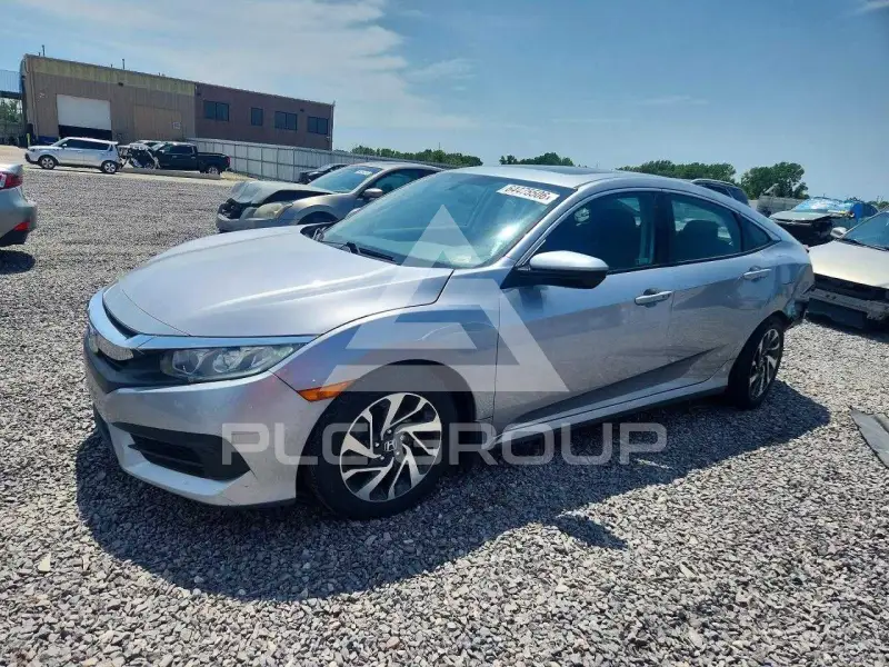 2018 Honda CIVIC фото