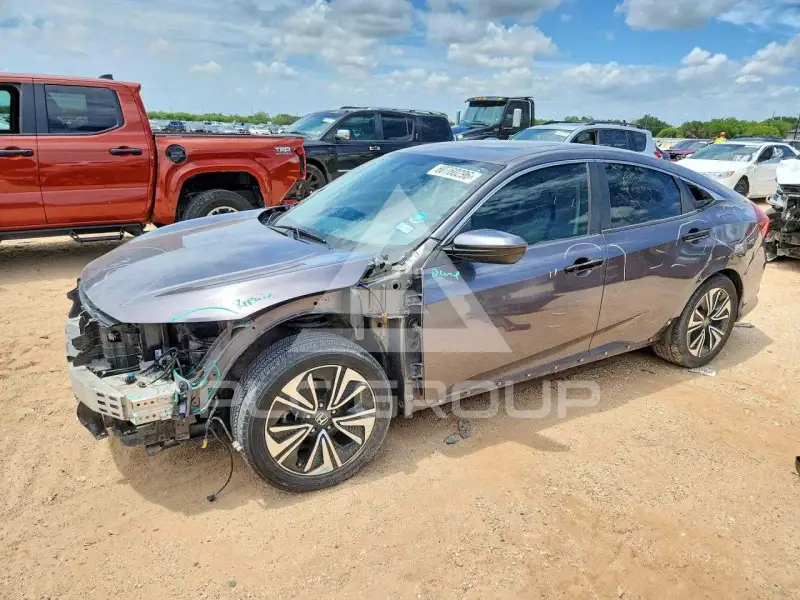 2018 Honda CIVIC photo