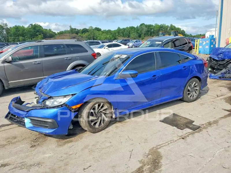 2018 Honda CIVIC фото
