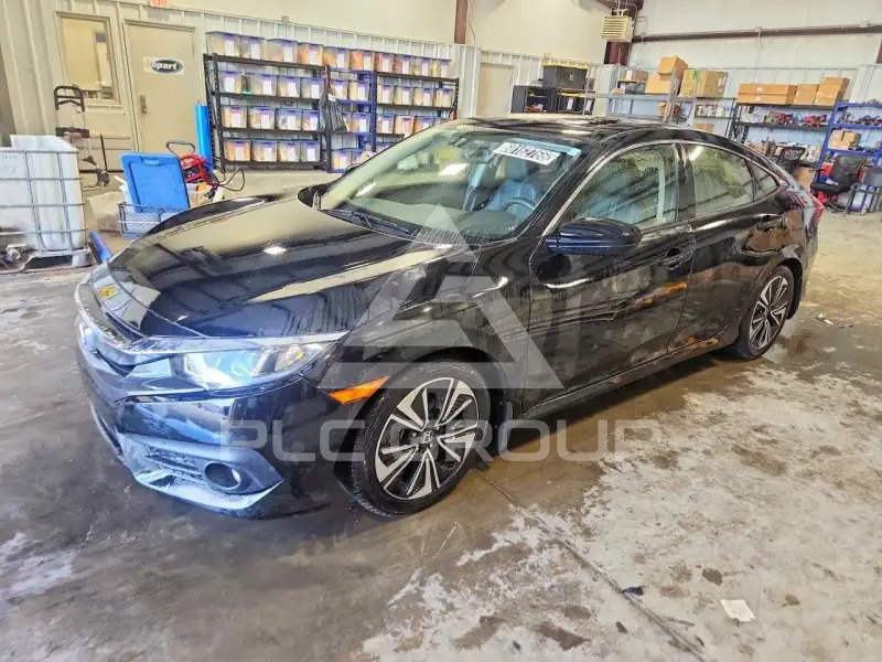 2018 Honda CIVIC photo