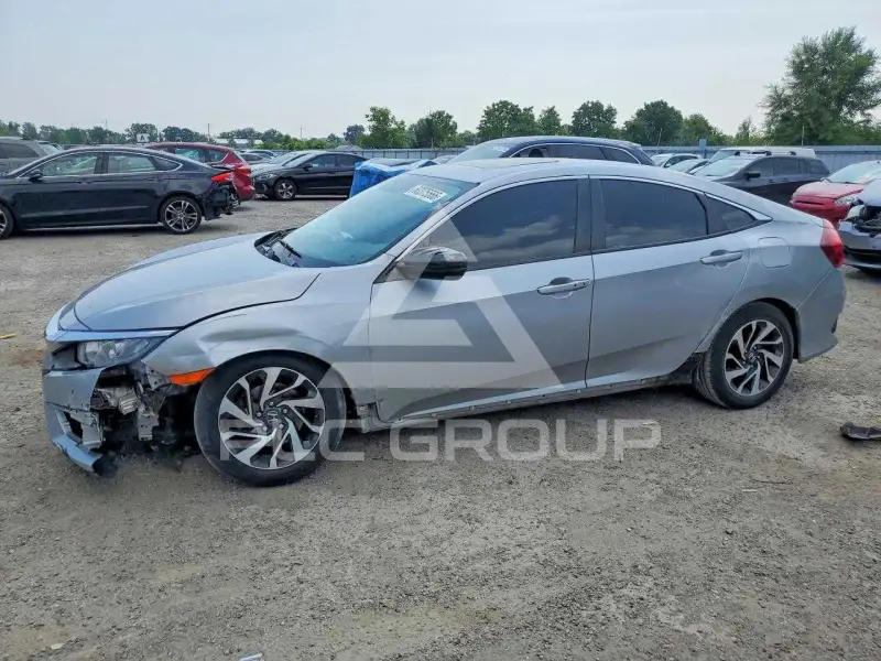 2018 Honda CIVIC фото