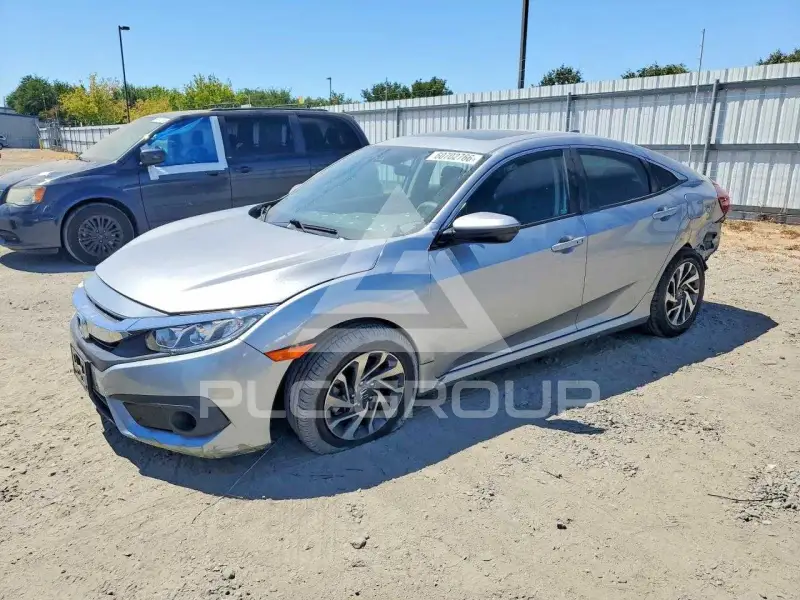 2018 Honda CIVIC фото