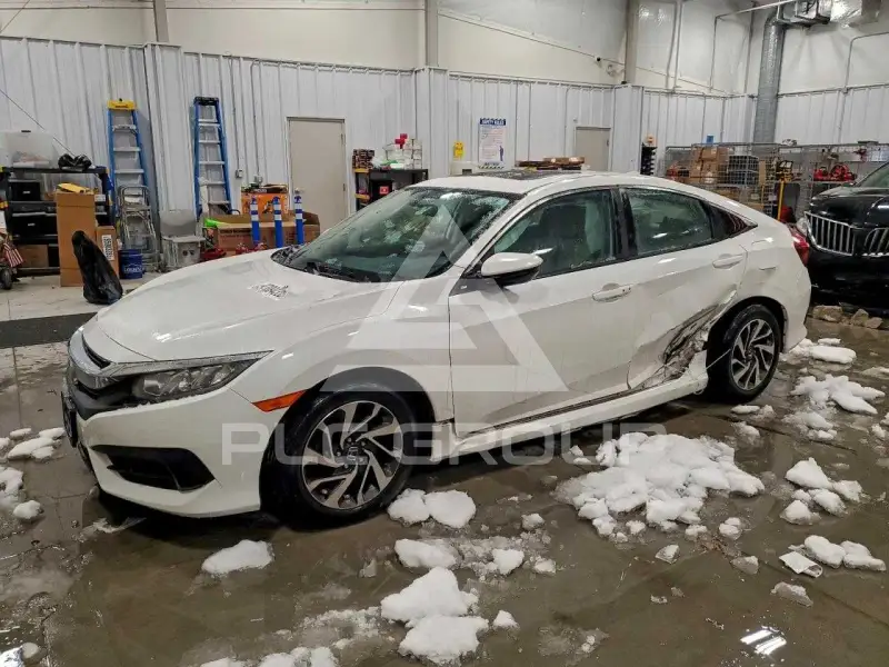 2018 Honda CIVIC фото