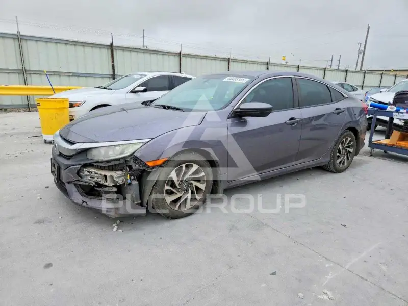 2018 Honda CIVIC фото