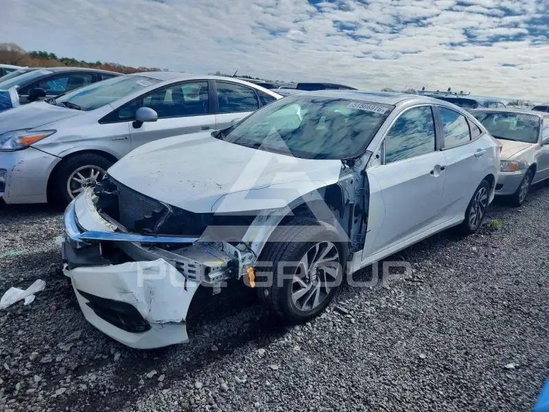 2018 Honda CIVIC photo