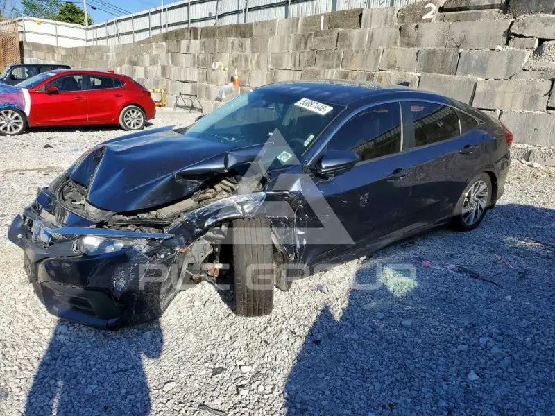 2018 Honda CIVIC фото