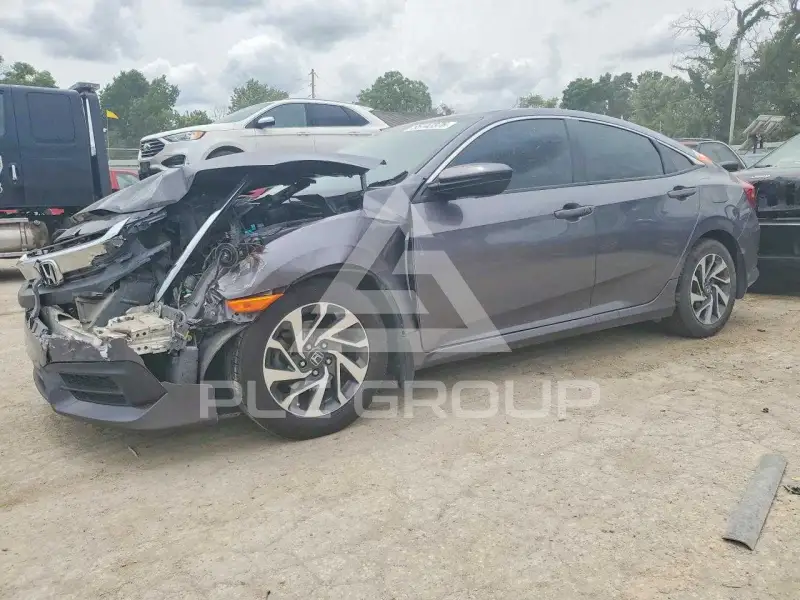2018 Honda CIVIC фото