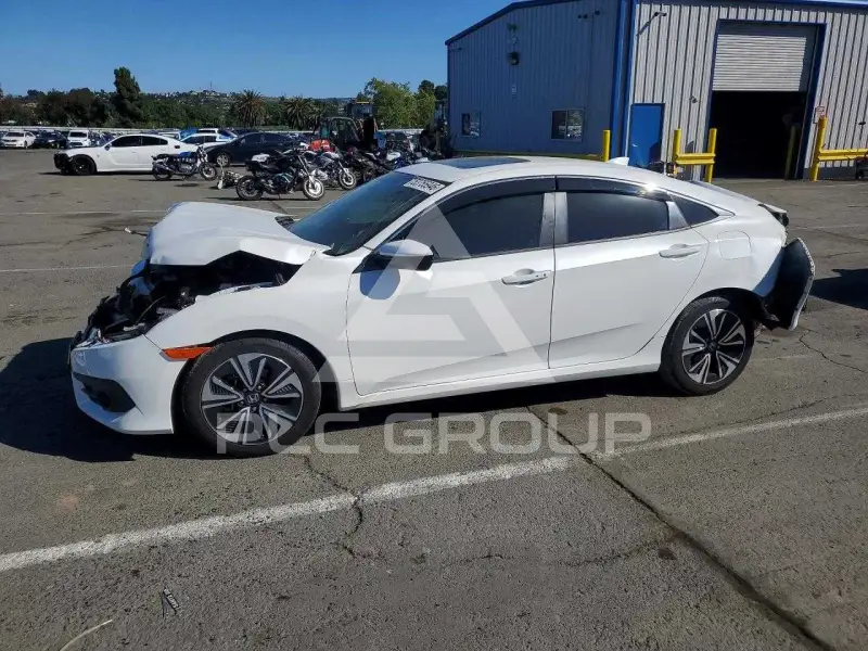 2018 Honda CIVIC photo
