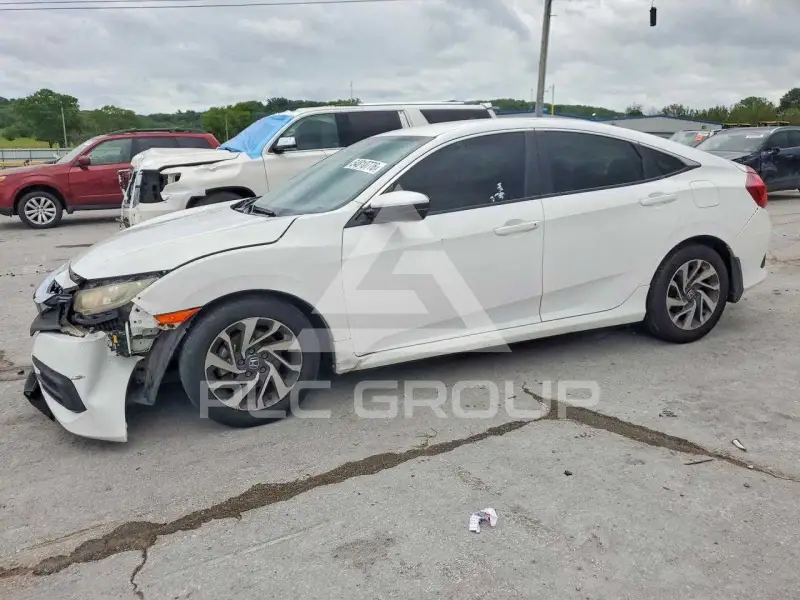 2018 Honda CIVIC фото