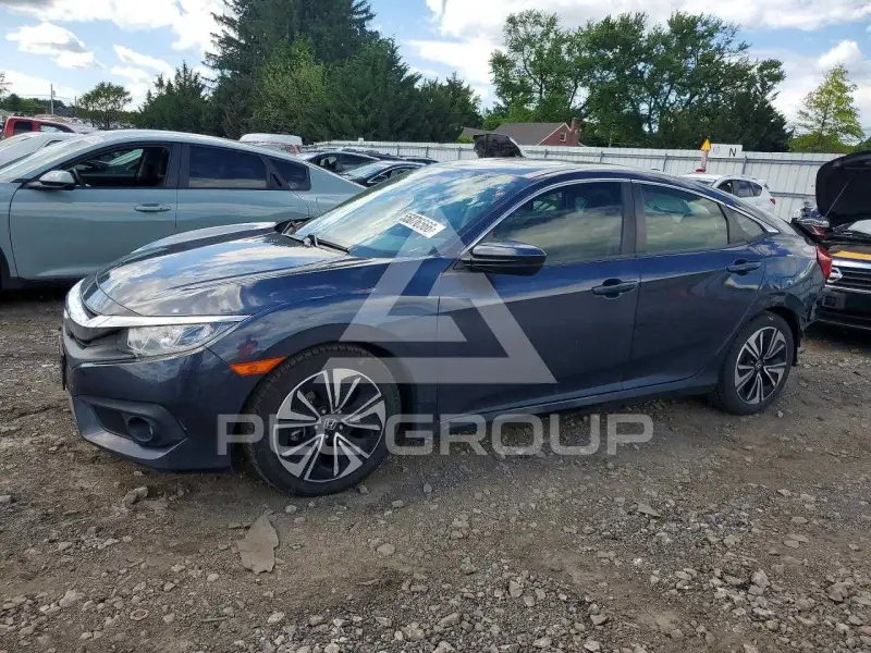 2018 Honda CIVIC photo