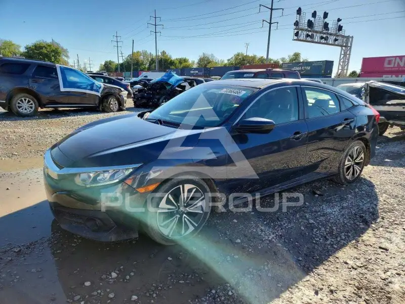 2018 Honda CIVIC photo