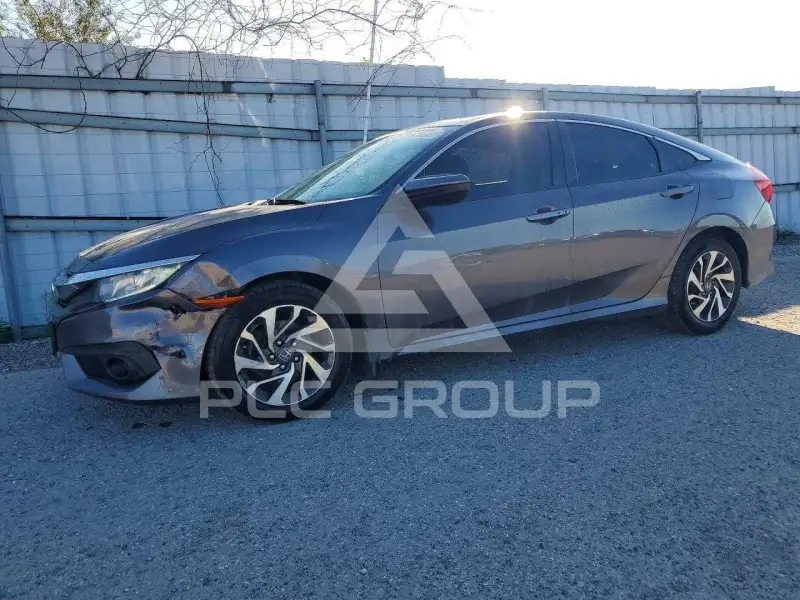 2018 Honda CIVIC фото