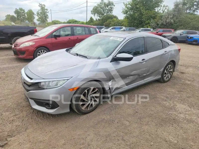 2018 Honda CIVIC фото