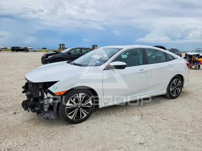 2018 Honda CIVIC фото