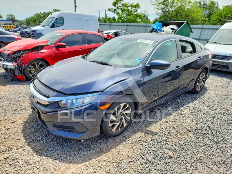 2018 Honda CIVIC фото