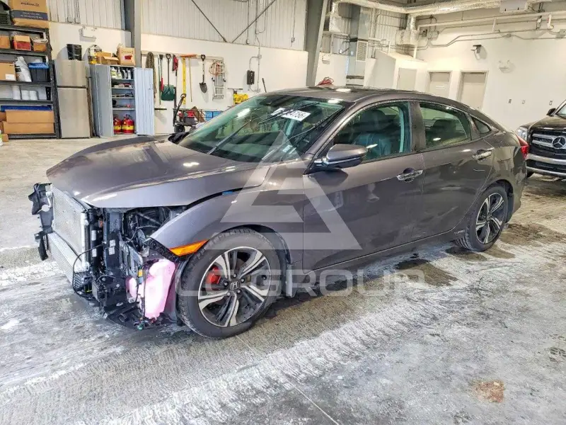 2018 Honda CIVIC фото