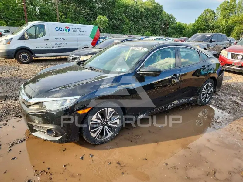 2018 Honda CIVIC фото