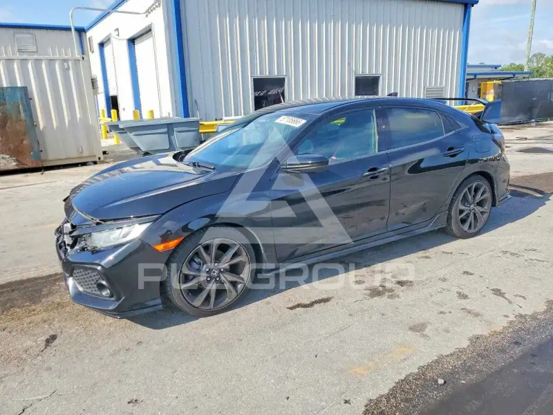2018 Honda CIVIC photo
