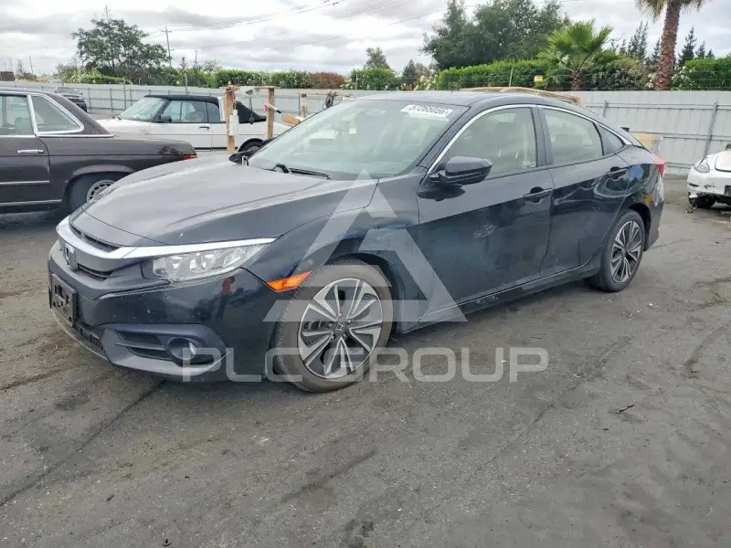 2018 Honda CIVIC photo