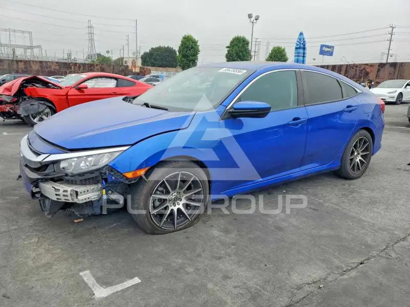 2018 Honda CIVIC photo
