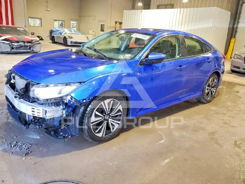 2018 Honda CIVIC фото