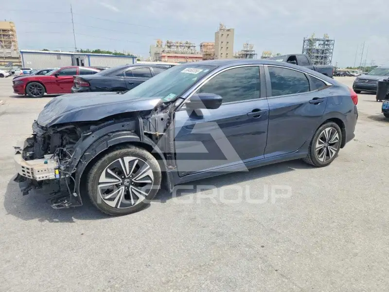 2018 Honda CIVIC фото