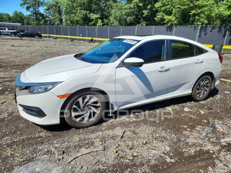 2018 Honda CIVIC фото