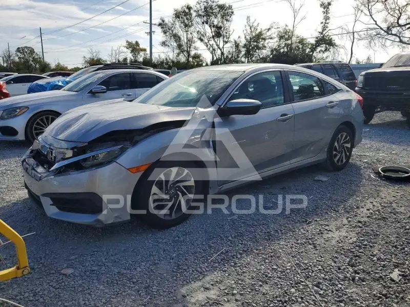 2018 Honda CIVIC фото