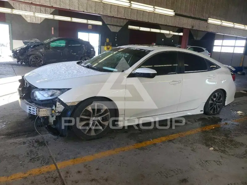 2018 Honda CIVIC photo