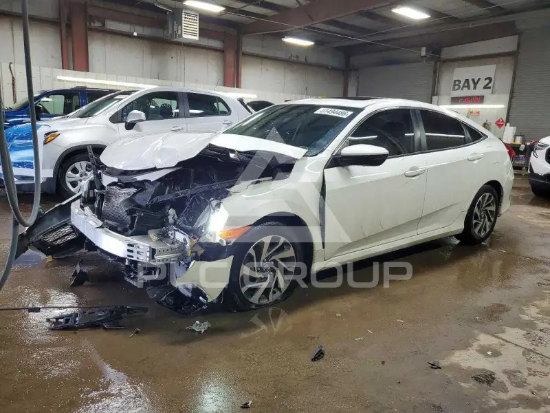 2018 Honda CIVIC фото