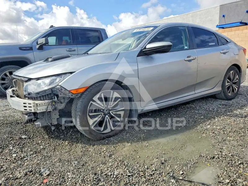 2018 Honda CIVIC фото