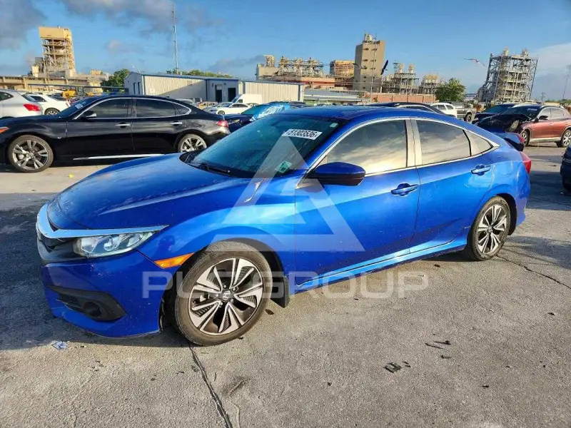 2018 Honda CIVIC фото
