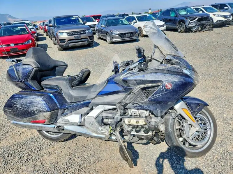 2018 Honda GL photo