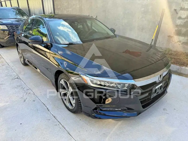 2018 Honda Accord photo