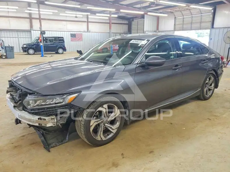 2018 Honda Accord photo